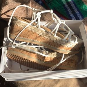 White strappy platform sandals, size 9 US